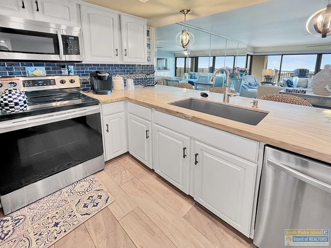 APT-207G - 2800G Gulf Blvd, Condo with 3 bedrooms, 3 bathrooms and 1 parking in South Padre Island TX | Image 12