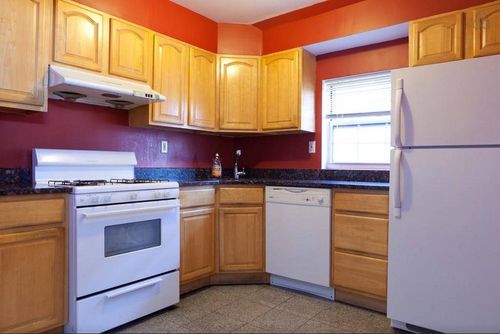 3fl-30 82nd St, East Elmhurst, NY, 11370-1967 | Card Image