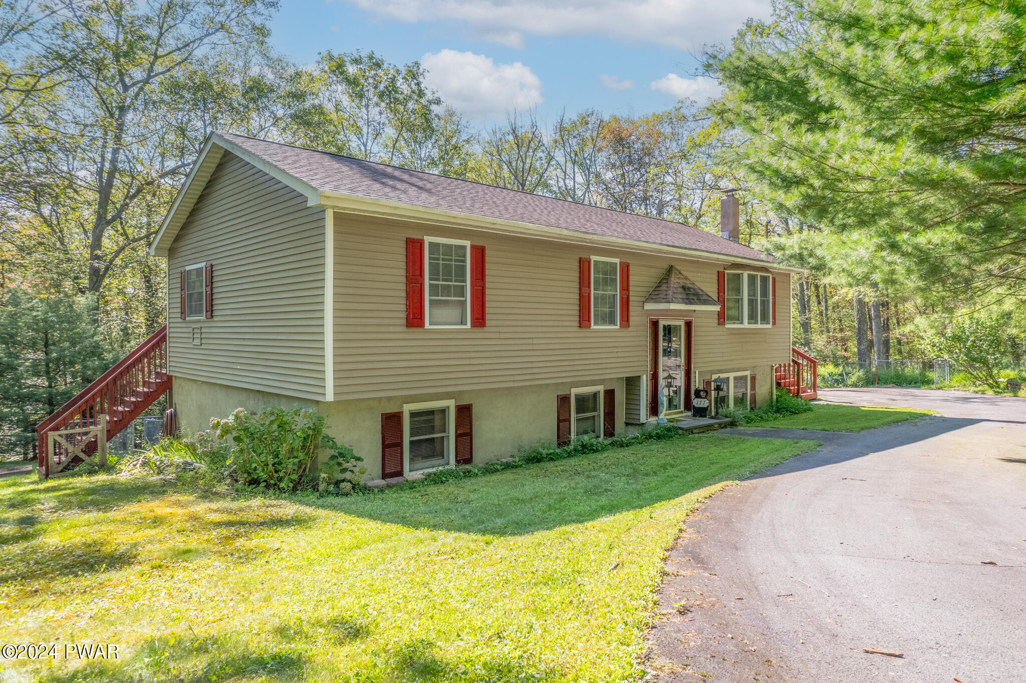 Meadow Ridge Acres Rd, Milford, PA 18337