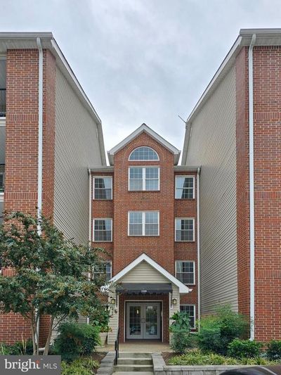 1175 - 3309 Wyndham Circle, Condo with 1 bedrooms, 1 bathrooms and null parking in ALEXANDRIA VA | Image 1