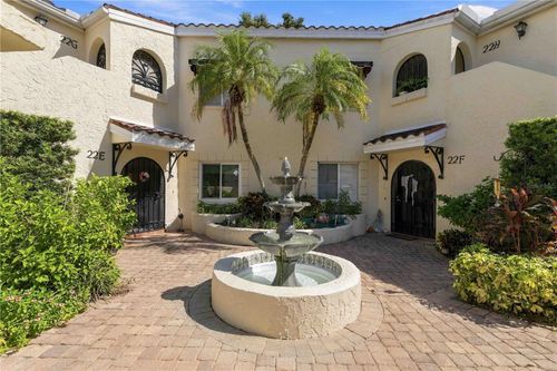22h-6101 34th St W, BRADENTON, FL, 34210-3745 | Card Image