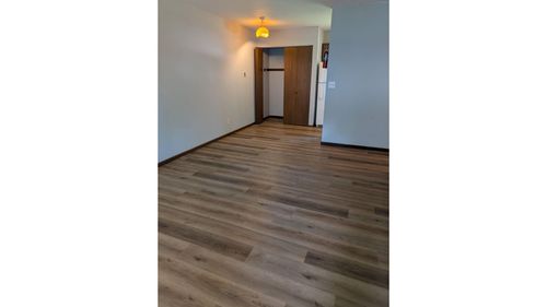 902 Shup St, Newton, IL, 62448-1876 | Card Image