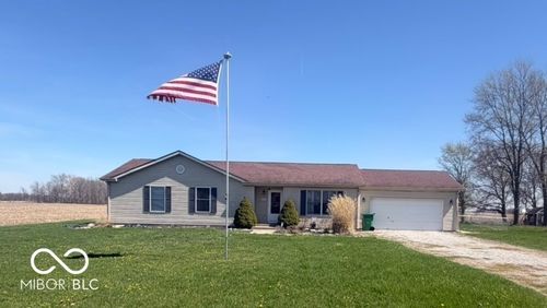 175 S County Road 380 E, Frankfort, IN, 46041-8933 | Card Image