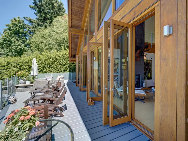 4865 Sunshine Coast Highway, House other with 3 bedrooms, 3 bathrooms and 6 parking in Sechelt BC | Image 25