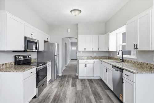 1121 2nd St, Hudson, WI, 54016-1210 | Card Image