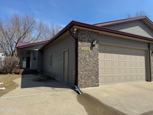 3033 N 19th St, Bismarck, ND, 58503-5309 | Card Image
