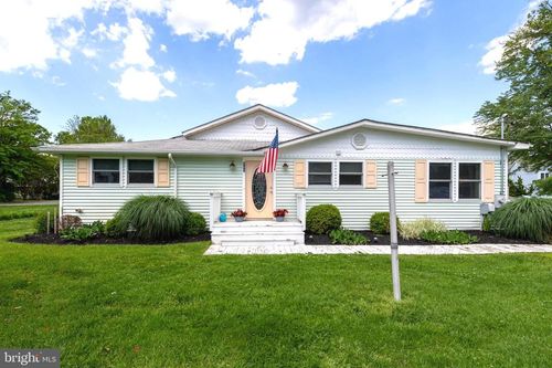 802 Walnut Ave, North Beach, MD, 20714-9615 | Card Image