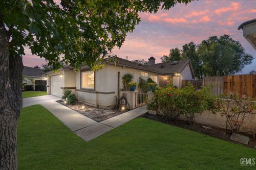 5123 Shadow Lake Dr, Bakersfield, CA, 93313 | Card Image