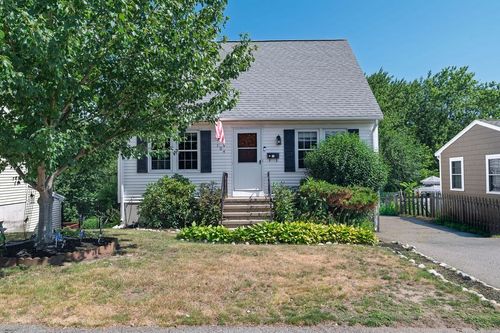 104 Lenox St, Quincy, MA, 02169-3433 | Card Image