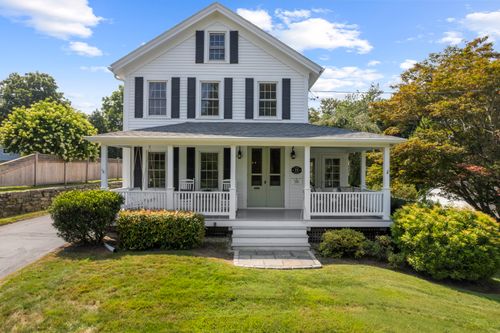 22 School St, Stonington, CT, 06378-1440 | Card Image