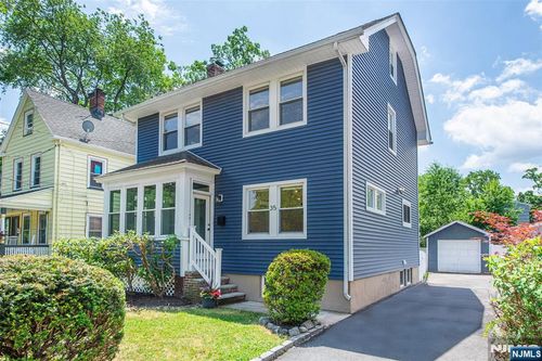 35 Howe Ave, Montclair, NJ, 07042-1649 | Card Image