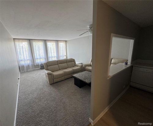 apt-501-22700 Garrison St, Dearborn, MI, 48124-2026 | Card Image