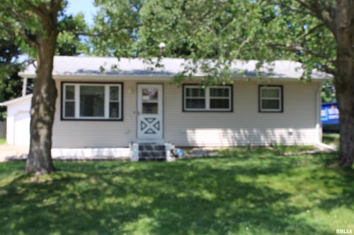 6710 Ridge Dr, Davenport, IA, 52806-1559 | Card Image