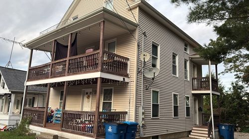 6 Rayner St, Blackstone, MA, 01504-1884 | Card Image