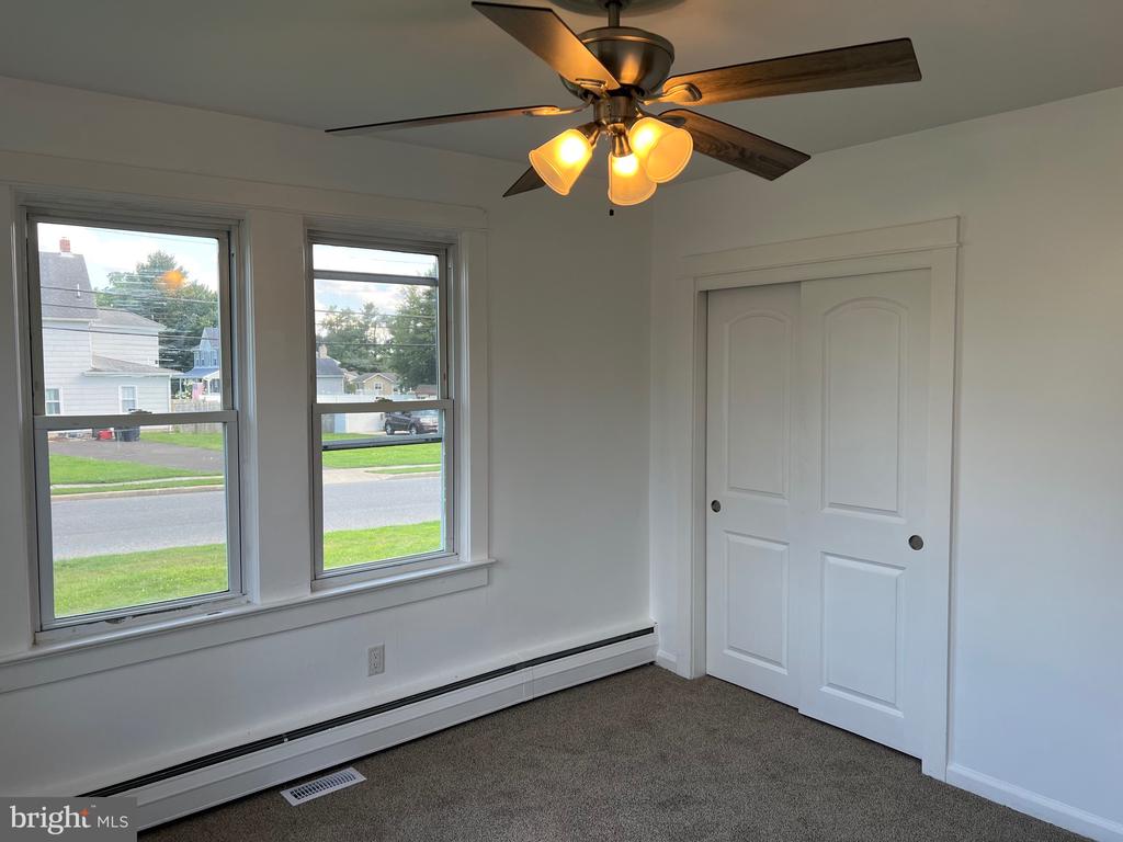 Residential Lease in WILLIAMSTOWN 4