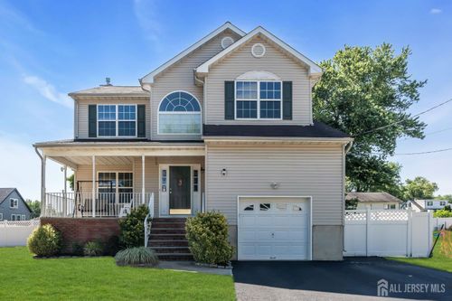 34 Biondi Ave, Cliffwood, NJ, 07721-1303 | Card Image