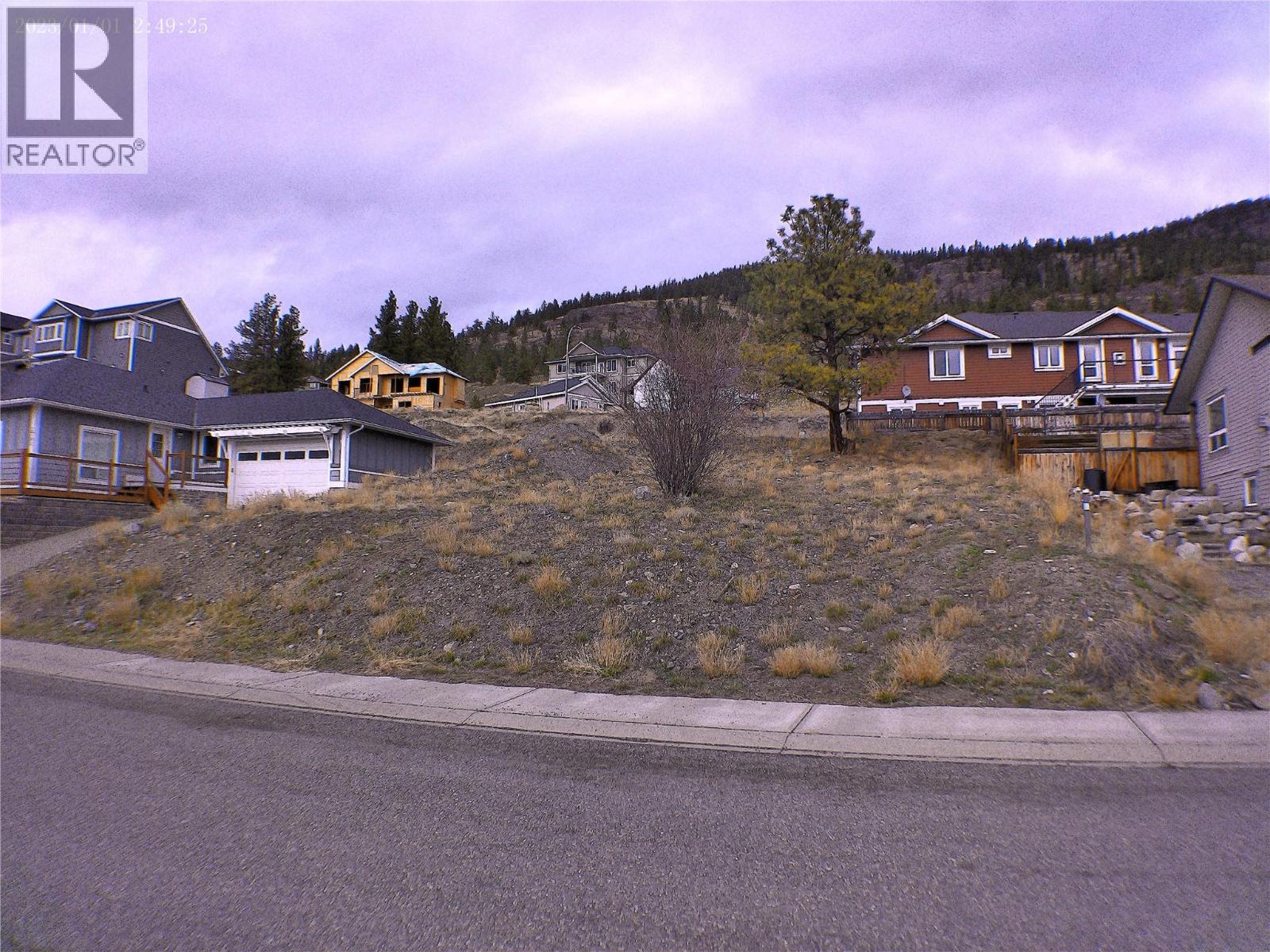 Land in Merritt