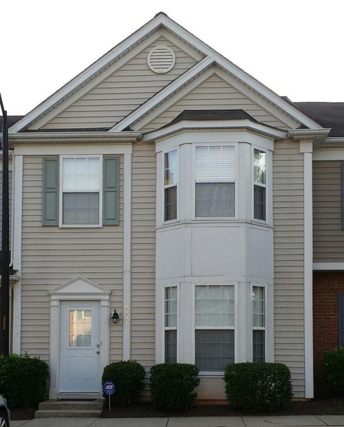 8521 Silhouette Pl, Raleigh, NC, 27613-6937 | Card Image
