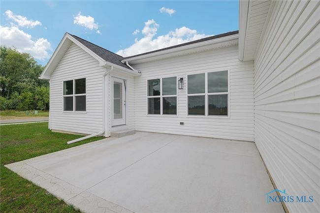 11171 Whitetail Way, House other with 3 bedrooms, 2 bathrooms and 2 parking in Whitehouse OH | Image 41