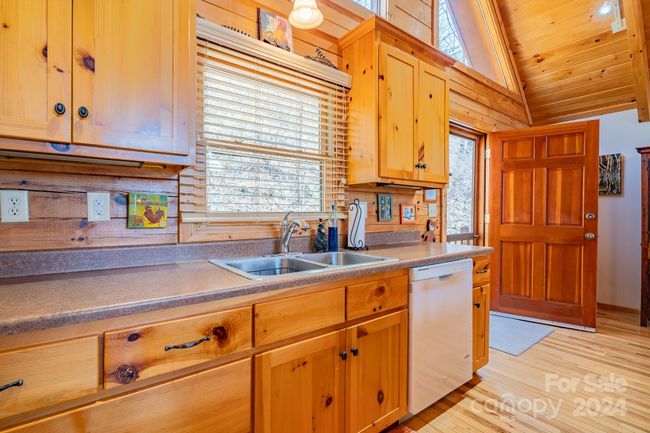 3184 Loafers Rest Rd, House other with 3 bedrooms, 2 bathrooms and null parking in Austinville VA | Image 7