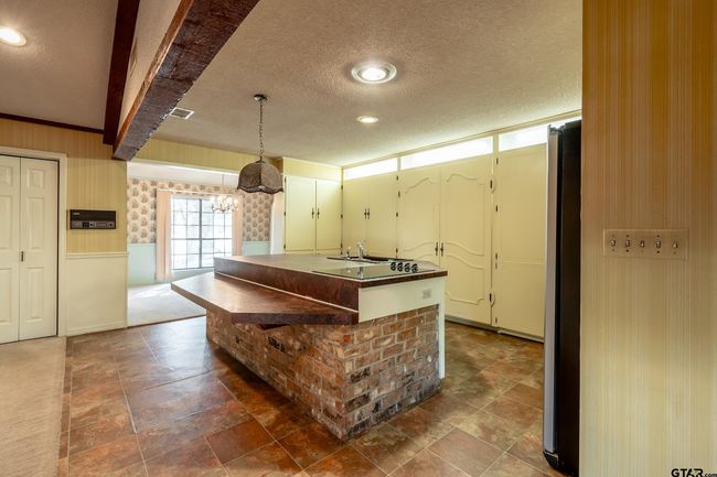 507 E Longview St, House other with 3 bedrooms, 3 bathrooms and null parking in Arp TX | Image 11
