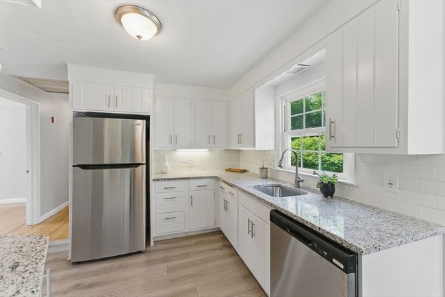 945 Shoemaker Ln, House other with 4 bedrooms, 1 bathrooms and 4 parking in Feeding Hills MA | Image 10
