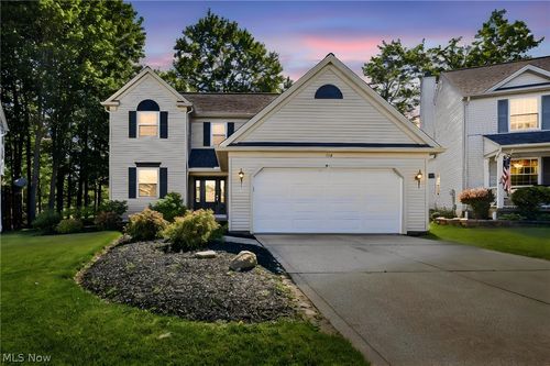 116 Woodbridge Xing, Chardon, OH, 44024-1464 | Card Image