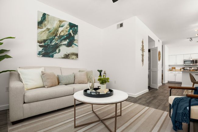 APT-1103 - 1201 Grove Blvd, Condo with 2 bedrooms, 3 bathrooms and 2 parking in Austin TX | Image 5