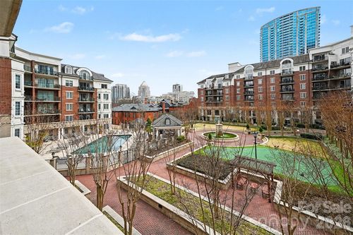 336-300 W 5th St, Charlotte, NC, 28202-1552 | Card Image
