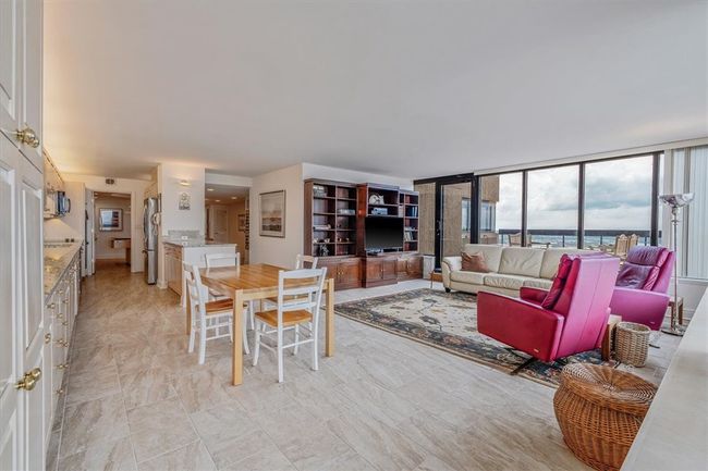 APT-780E - 1 Trimont Ln, Condo with 3 bedrooms, 3 bathrooms and 2 parking in Mt Washington PA | Image 9