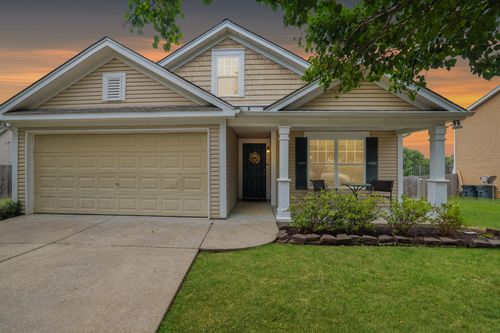 124 Saddle Dr, Hendersonville, TN, 37075-2181 | Card Image