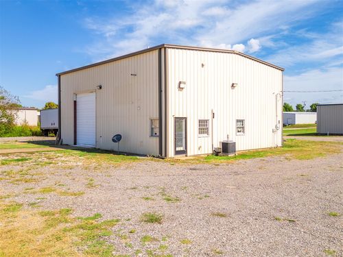 114 Walker Ln, Russellville, KY, 42276-9778 | Card Image