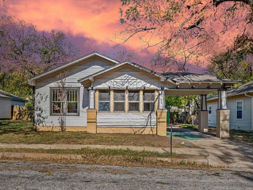 512 Nw 9th St, Mineral Wells, TX, 76067-3616 | Card Image