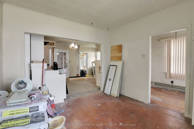 211 St Philippe St, House other with 2 bedrooms, 0 bathrooms and 1 parking in Alfred ON | Image 6