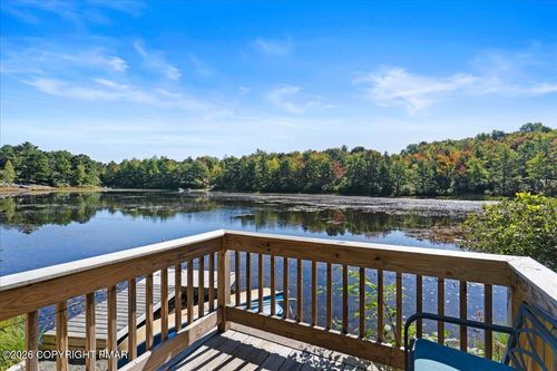 2208 Mohegan Ct, Long Pond, PA, 18334-7922 | Card Image