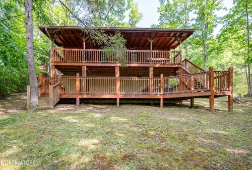2230 Cove Creek Dr, Sevierville, TN, 37862-8016 | Card Image