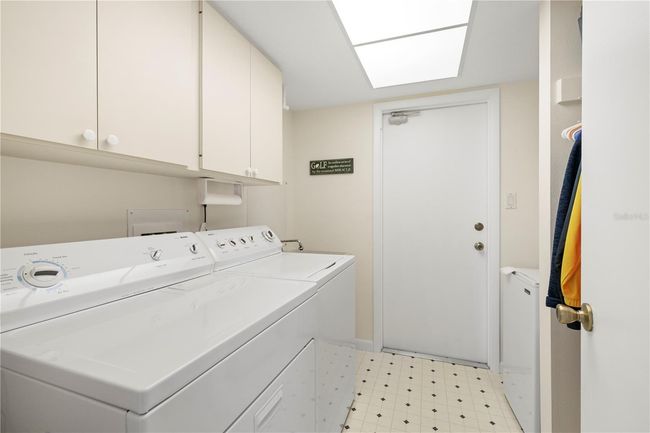 Laundry Room | Image 26