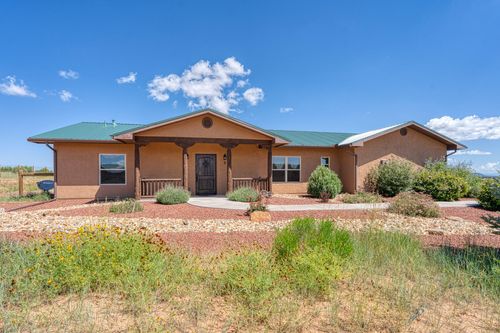9 Troya Ct, Tijeras, NM, 87059-7981 | Card Image