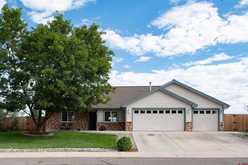 3277 Ravens Crest Dr, Montrose, CO, 81401-9064 | Card Image