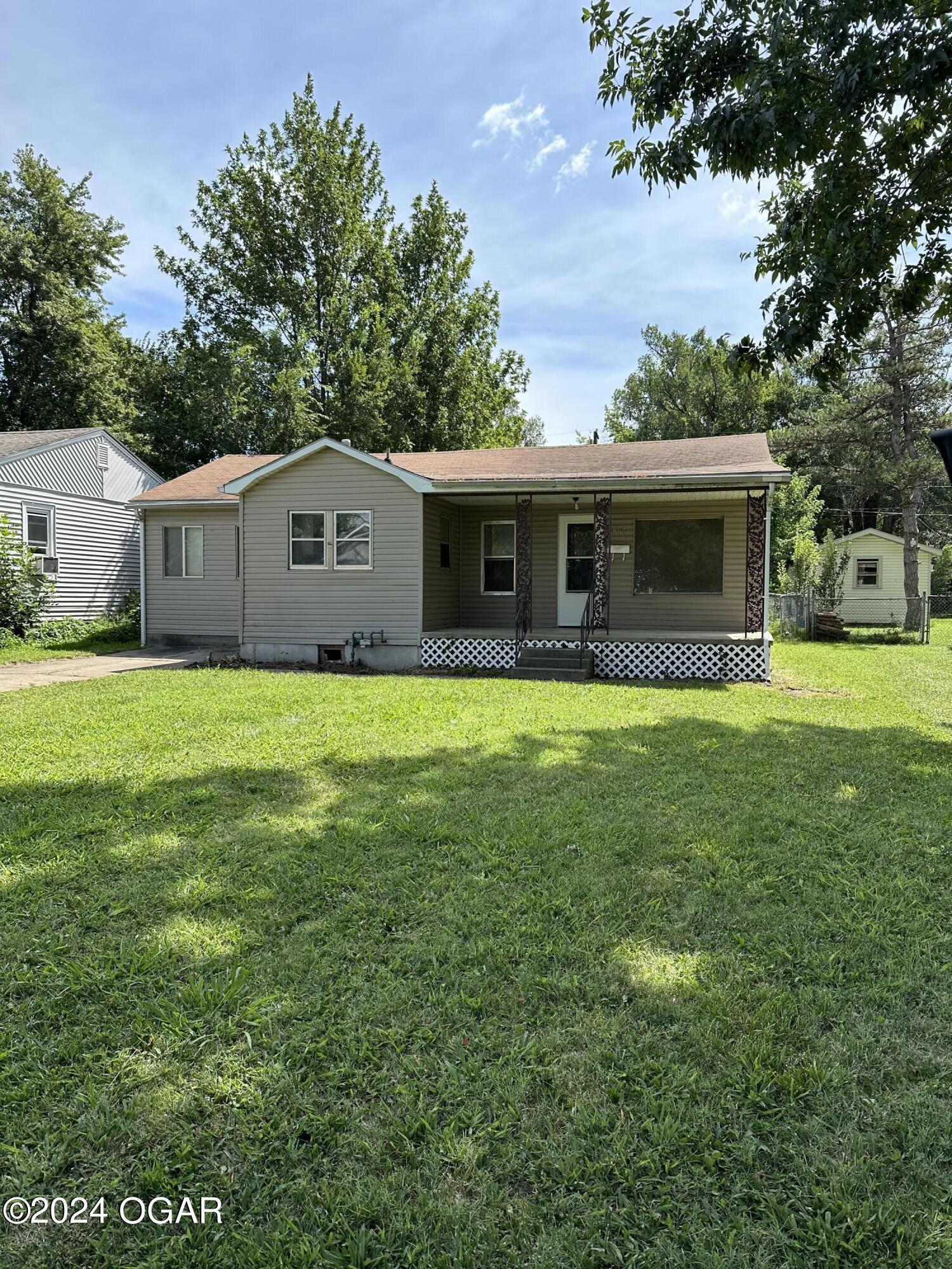 Vermont Ave, Joplin, MO 64801