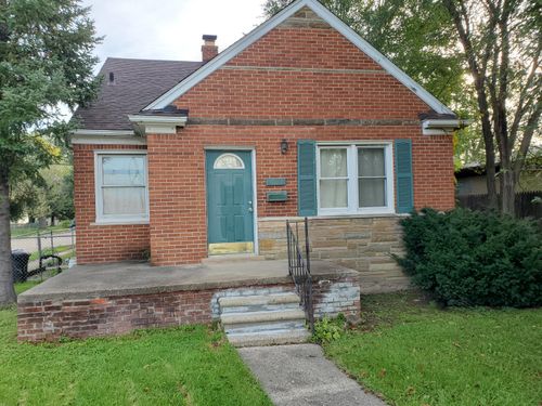 21980 Beechwood Ave, Eastpointe, MI, 48021-3813 | Card Image