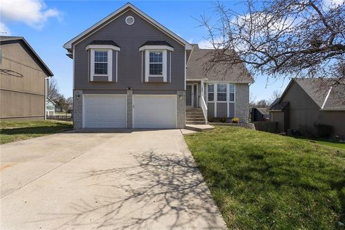 109 Sw Drew Ln, Lee's Summit, MO, 64081-4034 | Card Image