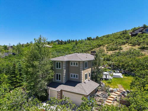 5808 E Pioneer Fork Rd, Emigration Canyon, UT, 84108-1695 | Card Image