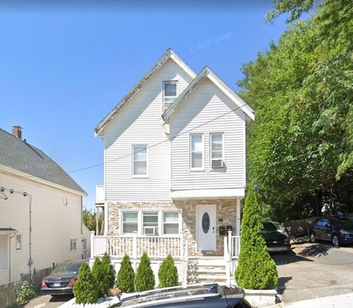 14 Russell St, Everett, MA, 02149-4025 | Card Image
