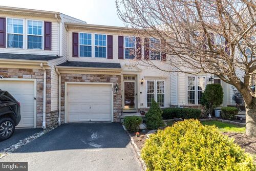 82 Brookview Ln, POTTSTOWN, PA, 19464-2993 | Card Image