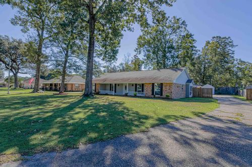 5707 Landmor Dr, Greenwell Springs, LA, 70739-4434 | Card Image