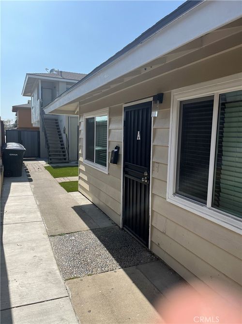 802 N Glassell St, Orange, CA, 92867-6763 | Card Image