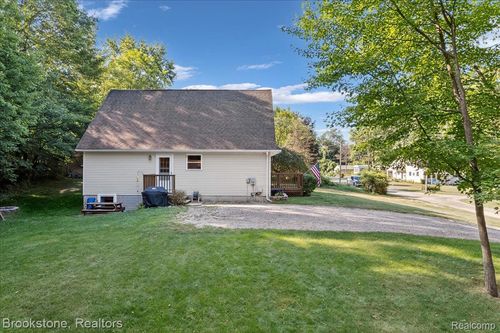 4347 Grove Dr, Dryden, MI, 48428-9767 | Card Image