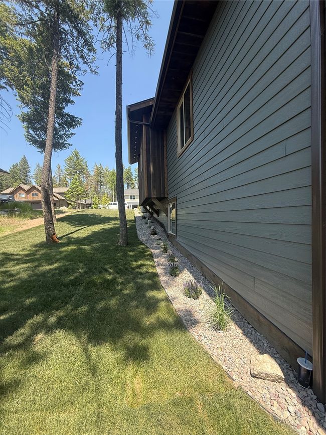 595 Grayling Rd, Townhouse with 4 bedrooms, 3 bathrooms and null parking in Lakeside MT | Image 4