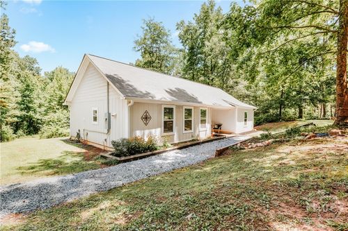 72 Terry Dee Ln, Colbert, GA, 30628-1525 | Card Image